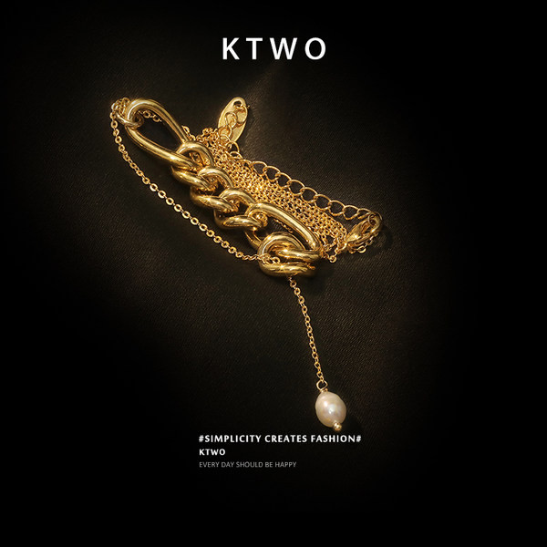 Ženska zlatna ogrlica sa ukrasom - biserni lančić