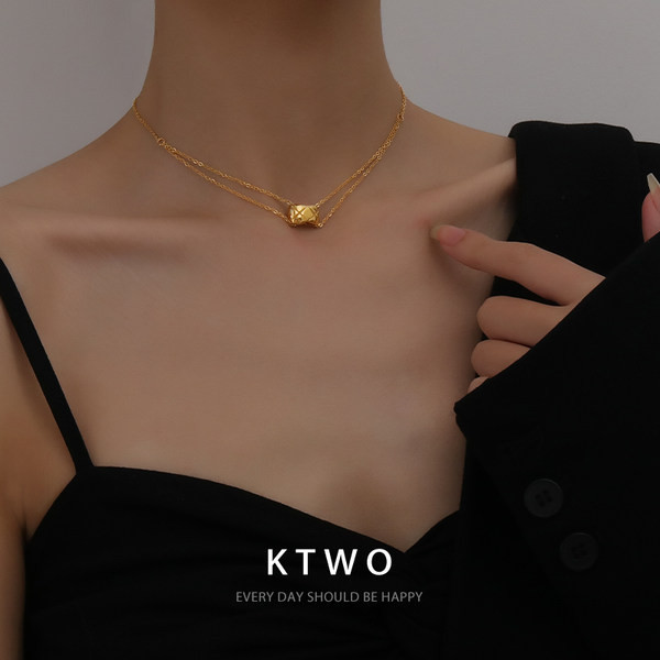 Γυναικείο κολιέ σε χρυσό χρώμα