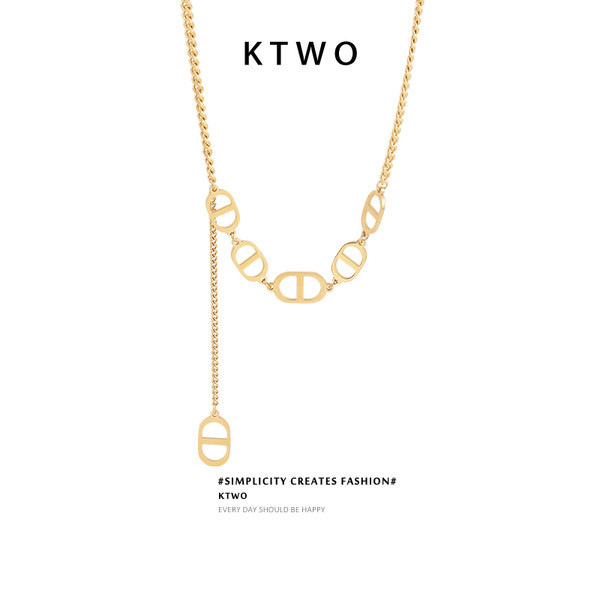 Μοντέρνο γυναικείο κολιέ σε χρυσό χρώμα με μενταγιόν