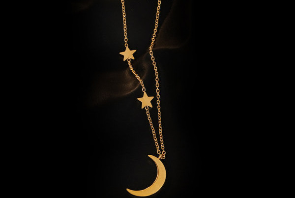 Νέο μοντέλο γυναικείο κολιέ με μενταγιόν - χρυσό χρώμα