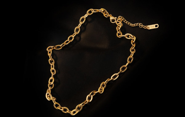 Μοντέλο απλό γυναικείο κολιέ