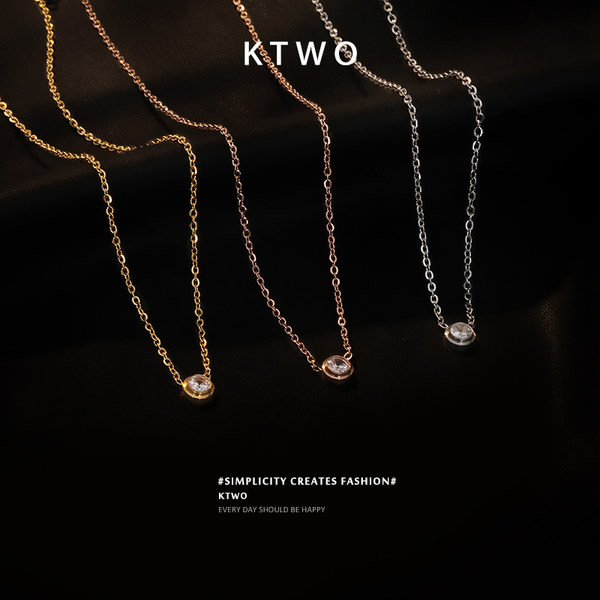 Ženska ogrlica s kamenim privjeskom