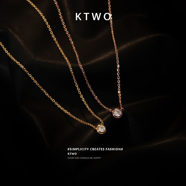 Ženska ogrlica s kamenim privjeskom