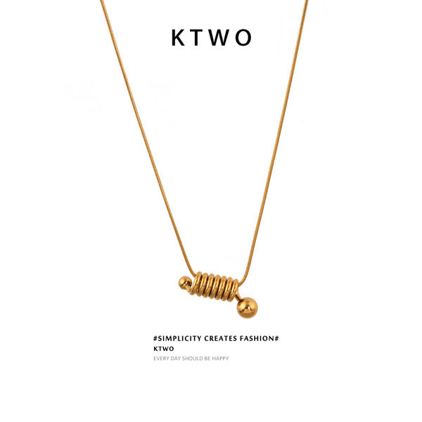 Γυναικείο χρυσό κολιέ με διακόσμηση