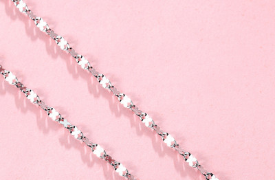 Κομψό γυναικείο λεπτό κολιέ σε διαφορετικά μοντέλα