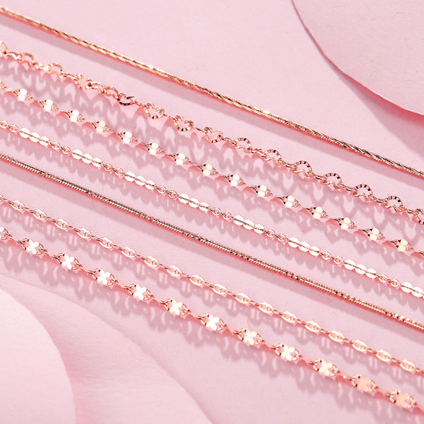 Κομψό γυναικείο λεπτό κολιέ σε διαφορετικά μοντέλα