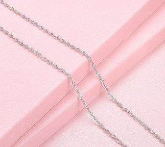 Γυναικεία αλυσίδα πολλά μοντέλα σε ασημί χρώμα