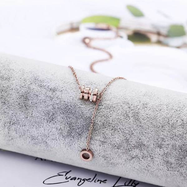 Νέο μοντέλο γυναικεία χρυσή αλυσίδα με μενταγιόν με πέτρες