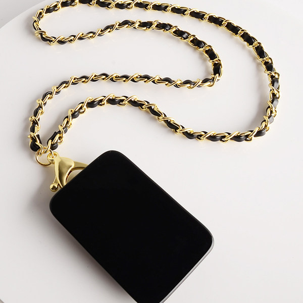 Moderna ženska ogrlica sa četvrtastim privjeskom i ukrasnim kamenčićima