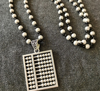 Μοντέρνο γυναικείο κολιέ - πολλά μοντέλα