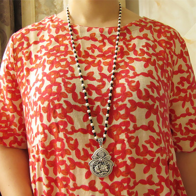 Μοντέρνο γυναικείο κολιέ - πολλά μοντέλα