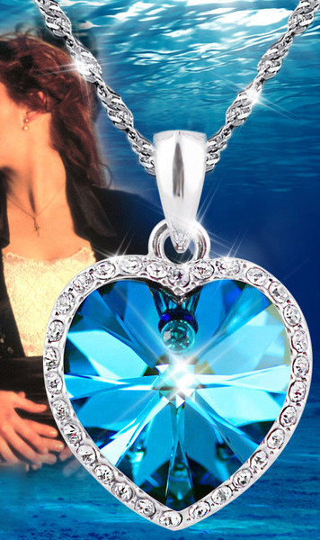 Ženska ogrlica sa kamenčićima u boji