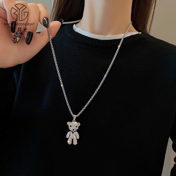 Дамско сребристо колие с камъни