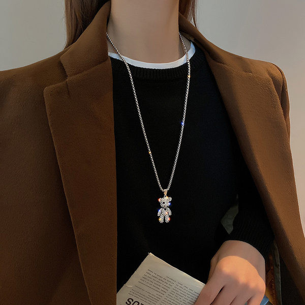 Дамско сребристо колие с камъни