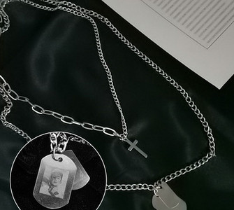 Γυναικείο λεπτό κολιέ με μενταγιόν σε ασήμι και χρυσό