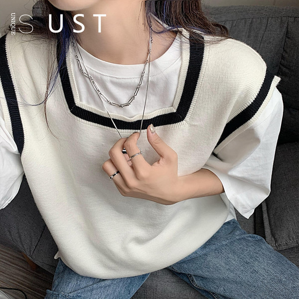 Двуслойно дамско колие в сребрист цвят