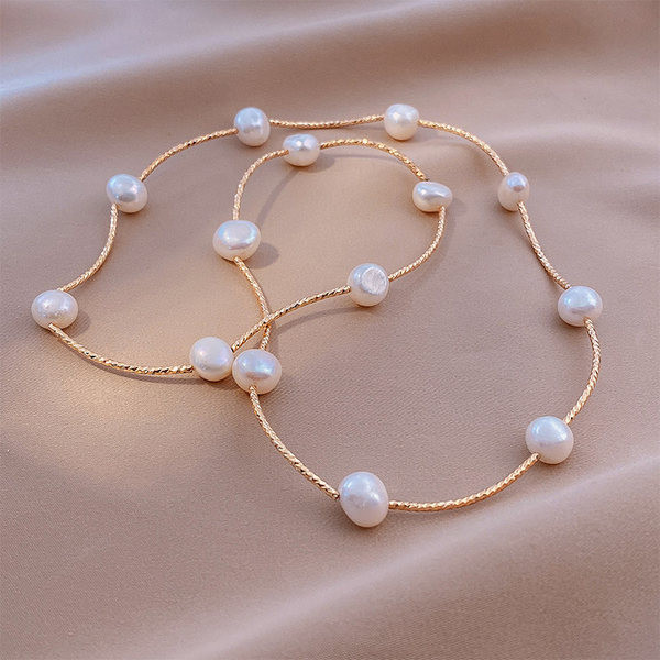 Стилно дамско колие тънък модел с перли