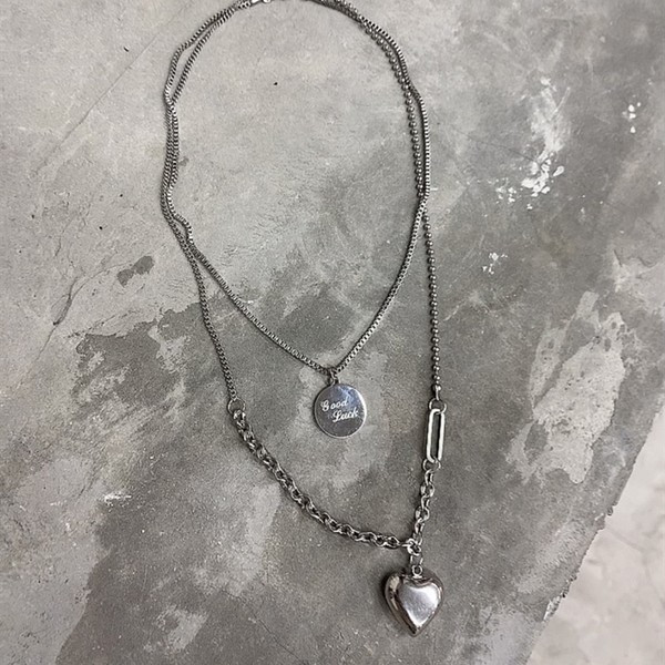 Дамско сребристо колие с висулки