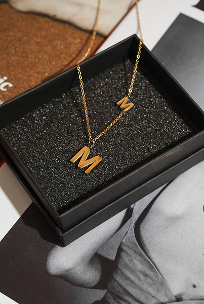 Дамска тънка верижка с висулка - два модела