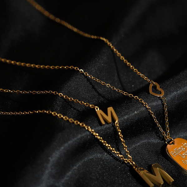 Дамска тънка верижка с висулка - два модела