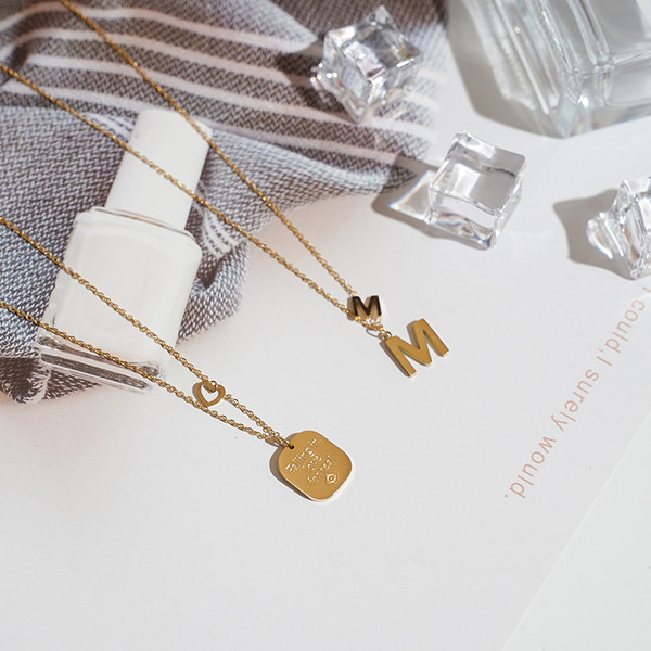 Дамска тънка верижка с висулка - два модела