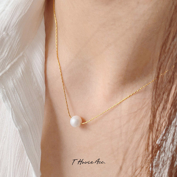 Subtilus auksinis karoliai su perlais