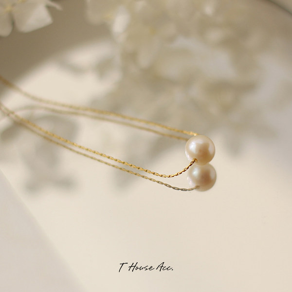 Subtilus auksinis karoliai su perlais