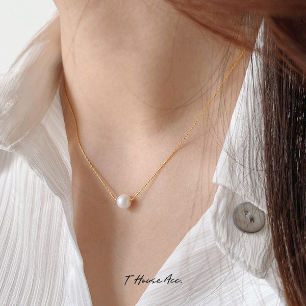 Subtilus auksinis karoliai su perlais