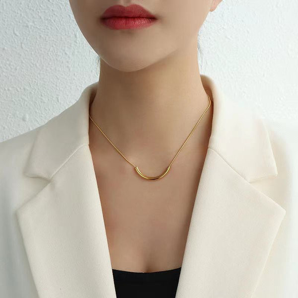 Γυναικεία αλυσίδα σε χρυσό χρώμα - δύο μοντέλα