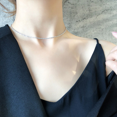 Ženske ogrlice sa privjescima nekoliko modela