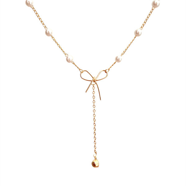 Γυναικείο κολιέ με πέρλες και μενταγιόν με διακοσμητική πέτρα