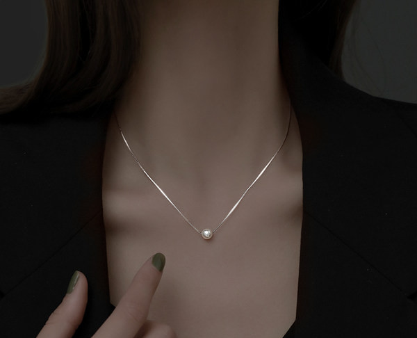 Γυναικεία αλυσίδα με πέρλες διακόσμηση