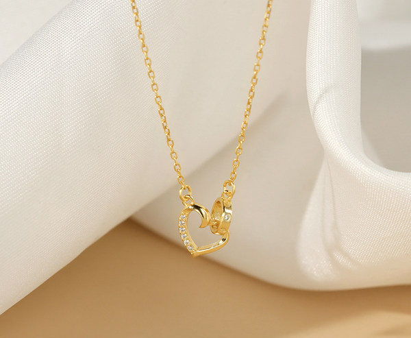 Moderan ženski tanki lančić sa privjeskom u obliku srca