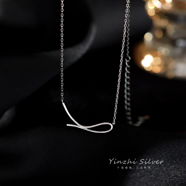 Κομψό γυναικείο ασημένιο κολιέ