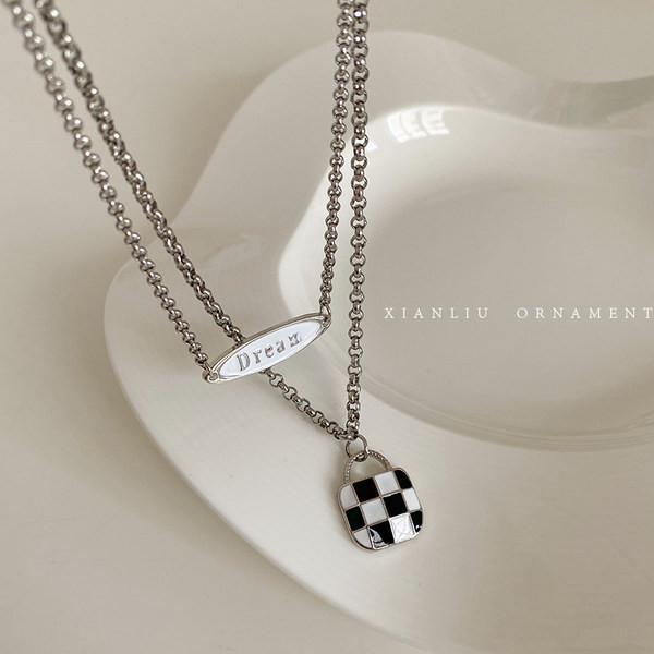 Γυναικεία αλυσίδα δύο σειρών σε ασημί χρώμα