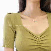 Κομψό γυναικείο κολιέ με πέτρες και λεπτή αλυσίδα