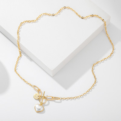 Νέο μοντέλο αλυσίδα σε χρυσό χρώμα με μενταγιόν