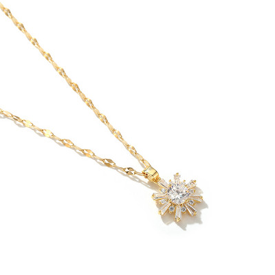 Γυναικείο κομψό κολιέ με μενταγιόν σε χρυσό χρώμα