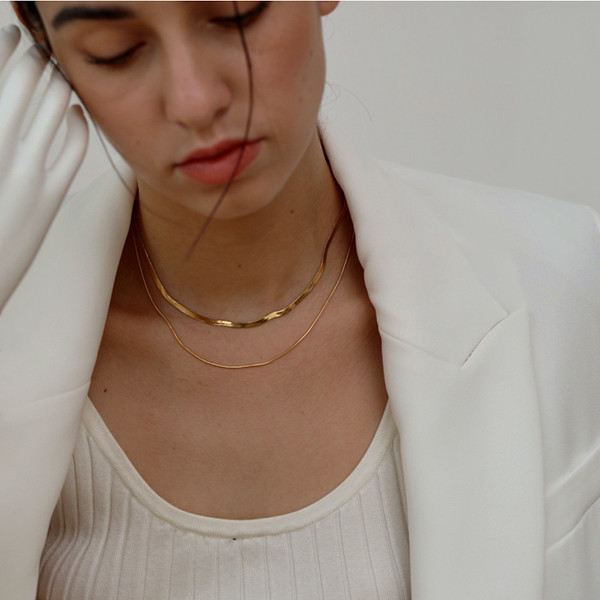 Dvoredni ženski lanac u zlatnoj boji