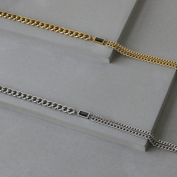 Ženska ležerna ogrlica sa ukrasnim kamenčićem