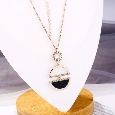 Γυναικεία αλυσίδα με μενταγιόν και πέτρες