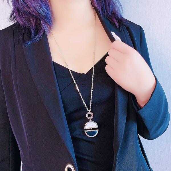 Γυναικεία αλυσίδα με μενταγιόν και πέτρες