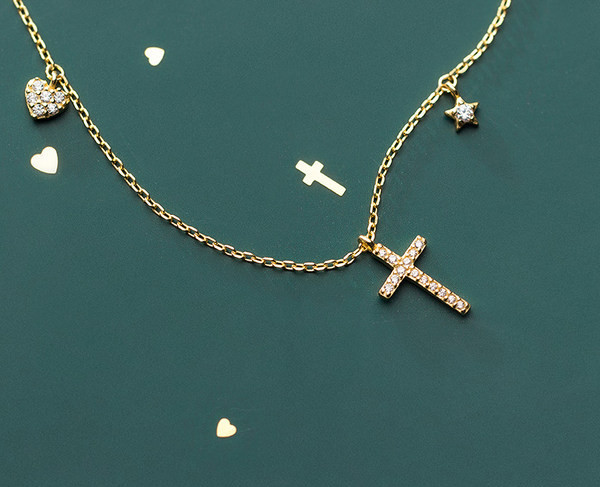 Γυναικεία αλυσίδα με σταυρό μενταγιόν με πέτρες