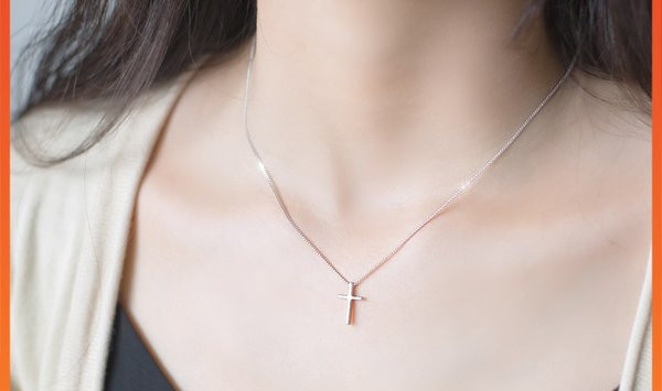 Γυναικείο καθημερινό κολιέ με μενταγιόν