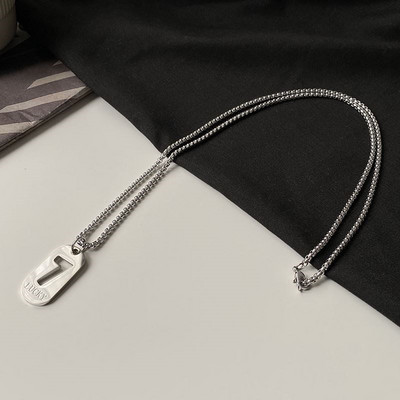 Ženska duga ogrlica u dva modela sa privjeskom