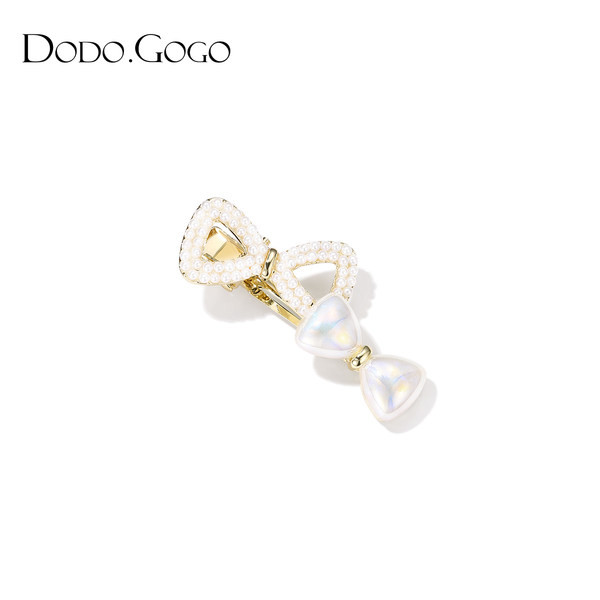 Дамска модерна фиба с камъни и панделка