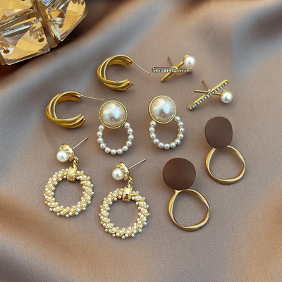Γυναικεία σκουλαρίκια σε σετ πολλά μοντέλα