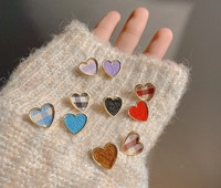 Καθημερινά γυναικεία σκουλαρίκια σε σχήμα καρδιάς