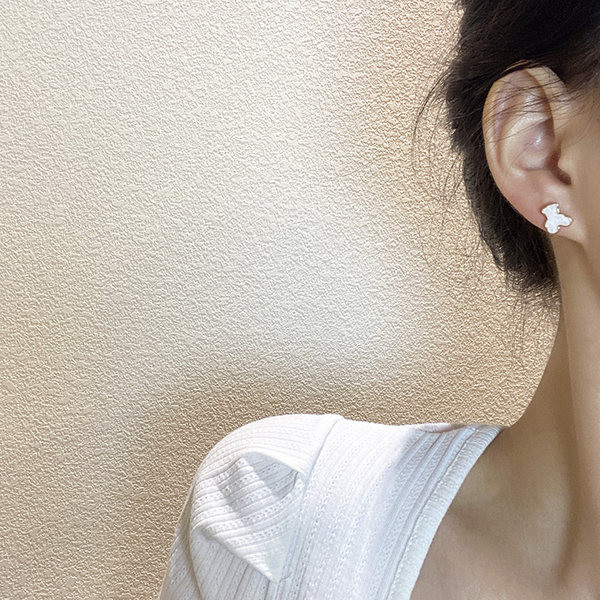 Дамски обеци подходящи за ежедневнието