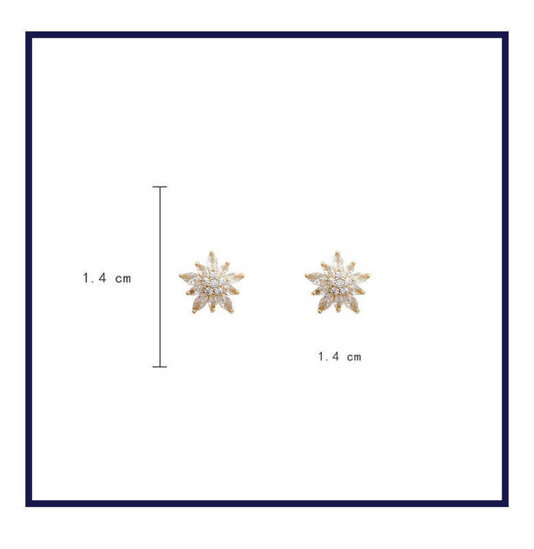 Дамско обеци цвете с декоративни камъни
